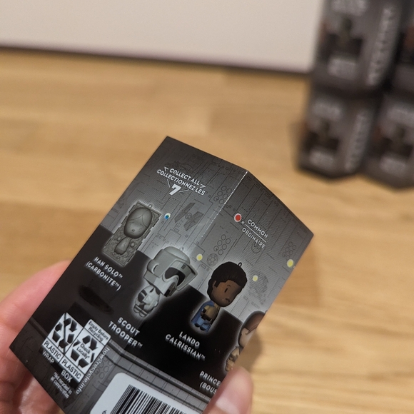 Lot of 8 Star Wars Mystery Ornaments sealed - Picture 2 of 3